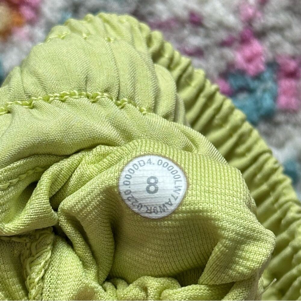 Lululemon Hotty Hot Short II 2.5" Lemon Vibe Yellow Shorts Women’s 8 Regular - Picture 9 of 9